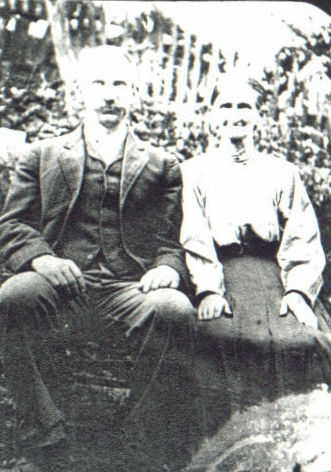 thomasbarnettsarahrose.jpg